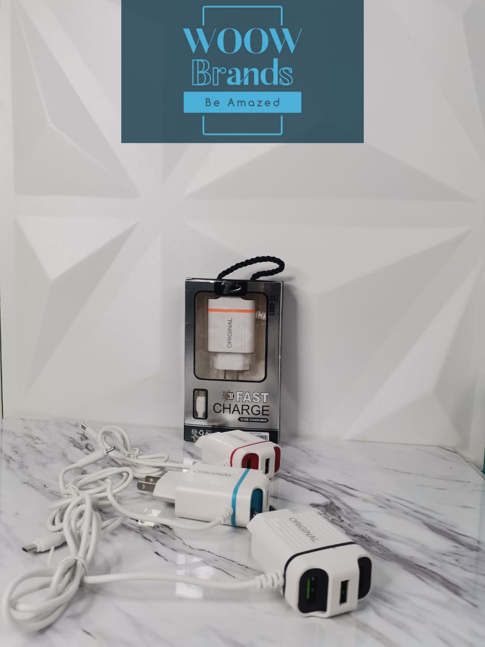 Cargador de entrada con 3 puertos usb