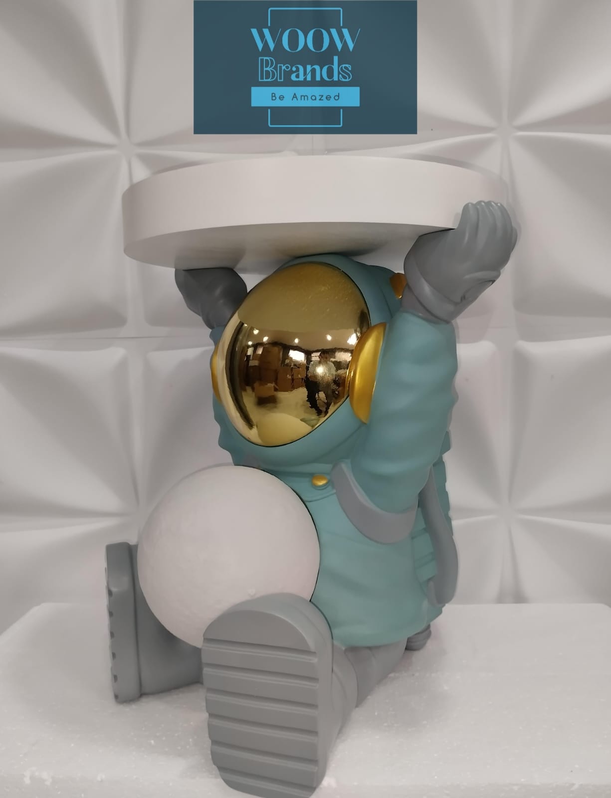 MESITA ASTRONAUTA CON LUZ MULTICOLOR SENTADO VERDE